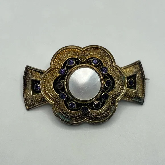 Victorian gold tone brooch pin purple rhinestones mother of pearl c clasp flower